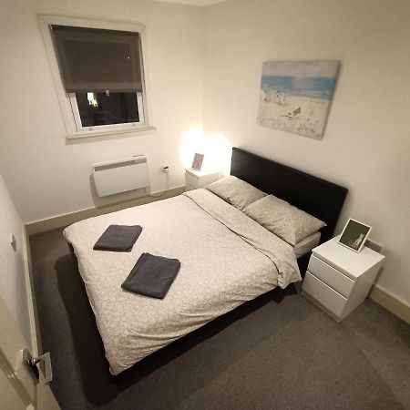 Lovely 2 Bedroom Serviced Apartment In Londra Esterno foto